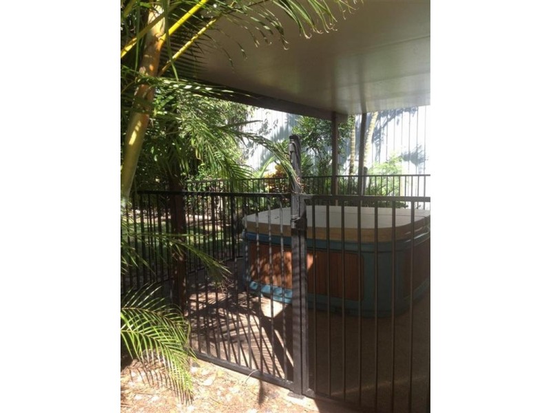 354 Moore Park Road, Moore Park Beach QLD 4670