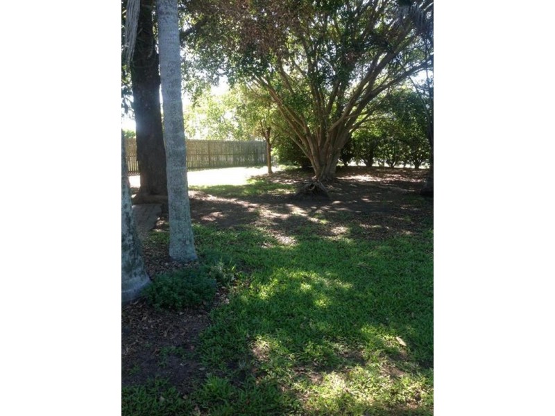 354 Moore Park Road, Moore Park Beach QLD 4670