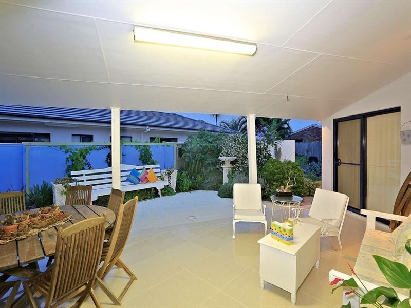 5 Breeze Drive, Bargara QLD 4670