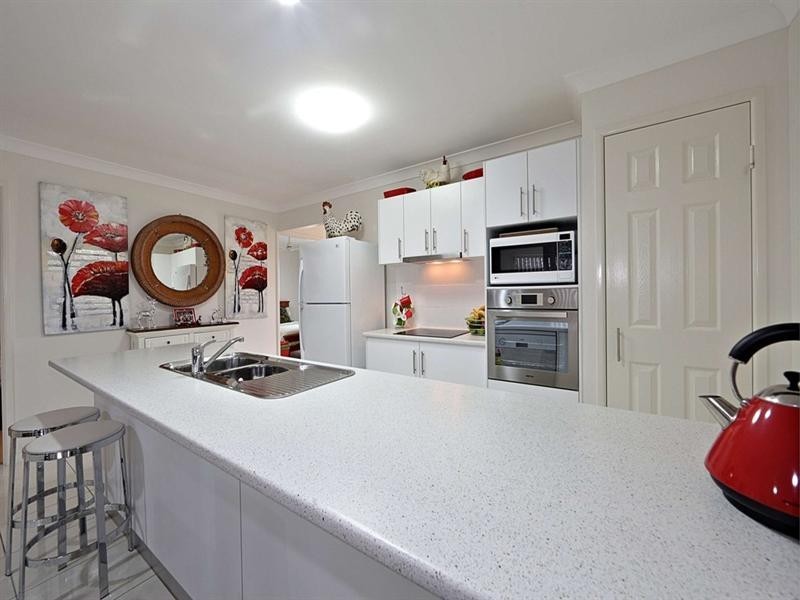 11 Freeman Street, Avoca QLD 4670