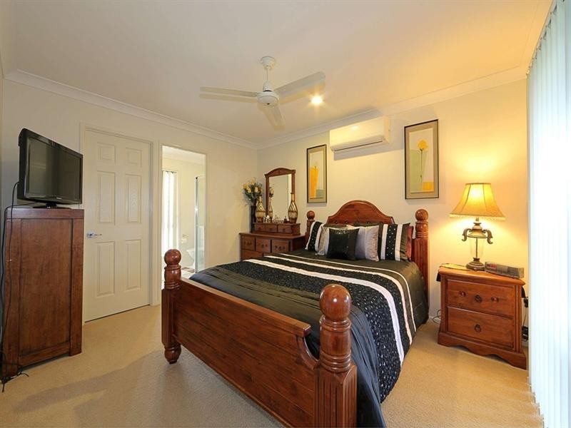 11 Freeman Street, Avoca QLD 4670