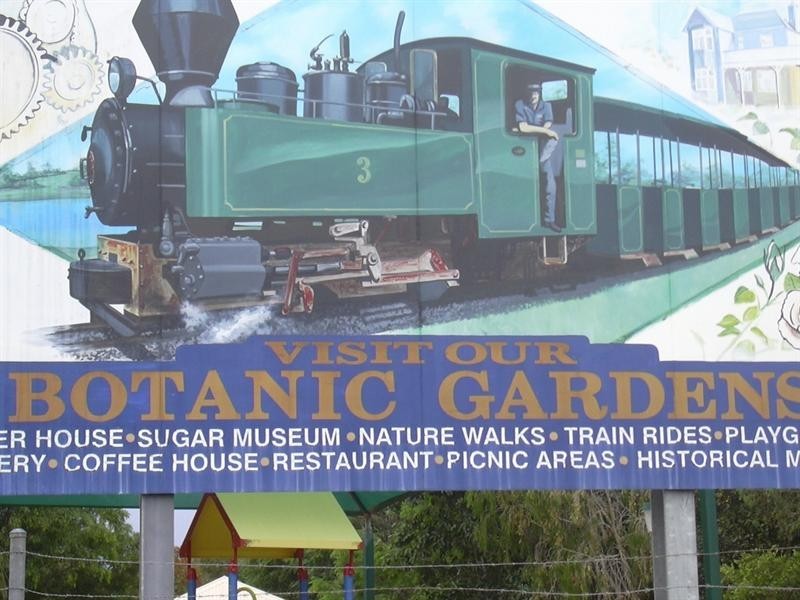 112 Fairymead Road, Bundaberg North QLD 4670