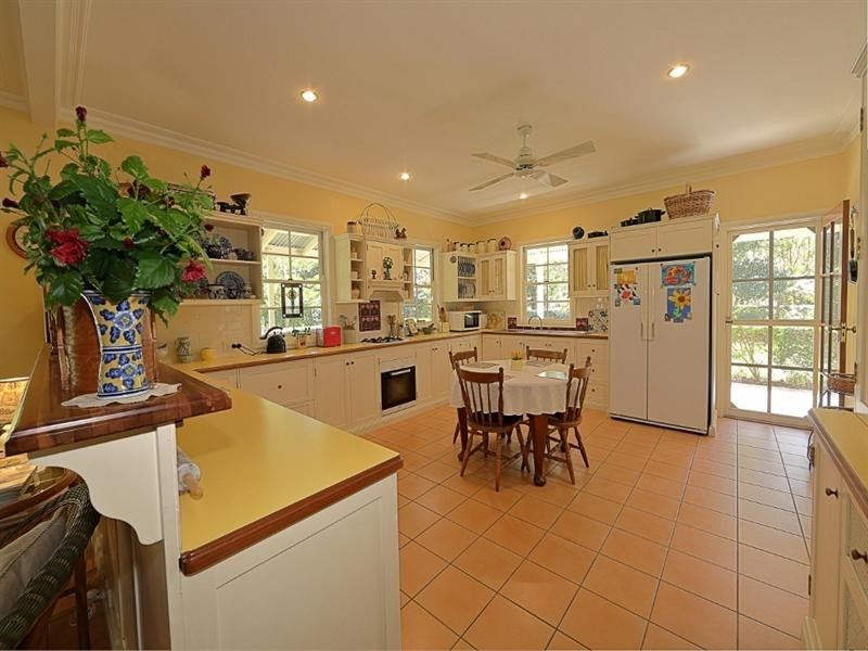 294 Sylvan Drive, Moore Park Beach QLD 4670