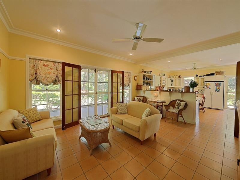 294 Sylvan Drive, Moore Park Beach QLD 4670