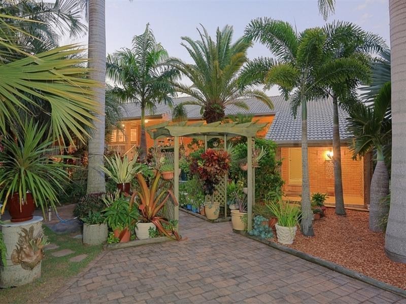 106 Sylvan Drive, Moore Park Beach QLD 4670