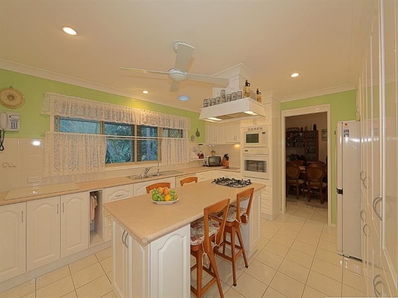 106 Sylvan Drive, Moore Park Beach QLD 4670