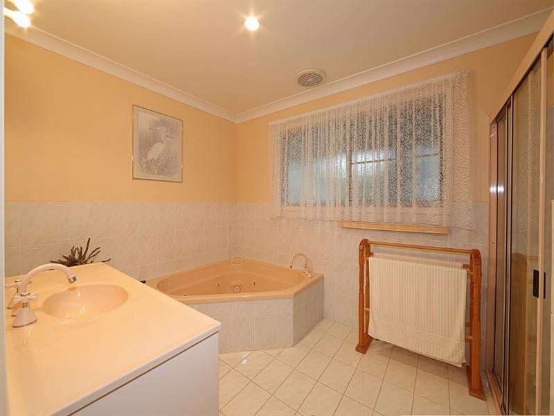 106 Sylvan Drive, Moore Park Beach QLD 4670