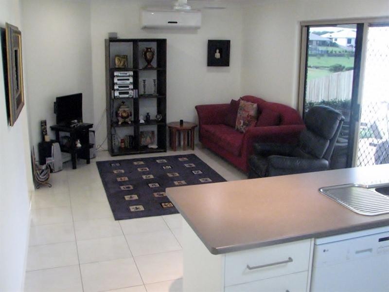 16 Longview Street, Ashfield QLD 4670