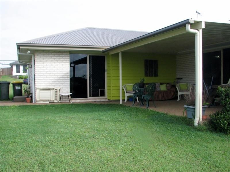 16 Longview Street, Ashfield QLD 4670