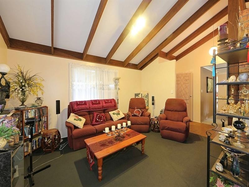 15 Eadie Court, Avenell Heights QLD 4670
