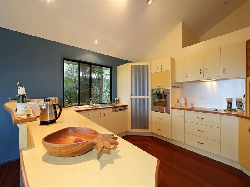 3 Ocean Court, Moore Park Beach QLD 4670