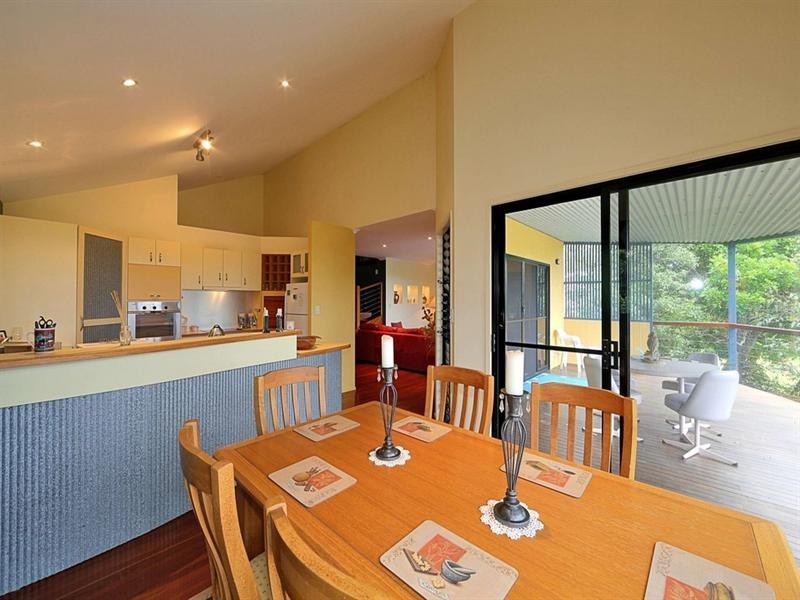 3 Ocean Court, Moore Park Beach QLD 4670