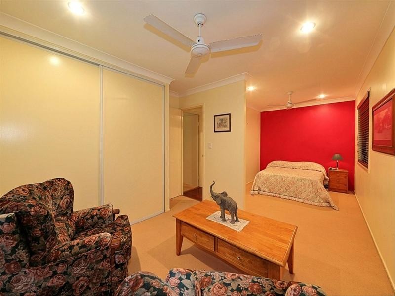 3 Ocean Court, Moore Park Beach QLD 4670