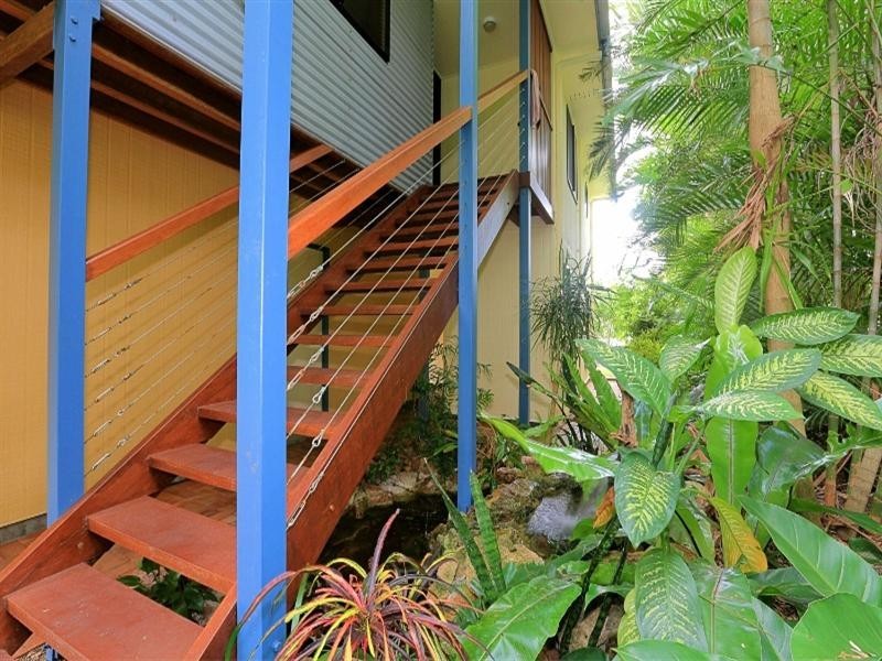 3 Ocean Court, Moore Park Beach QLD 4670