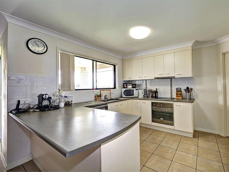 19 Blake Court, Thabeban QLD 4670