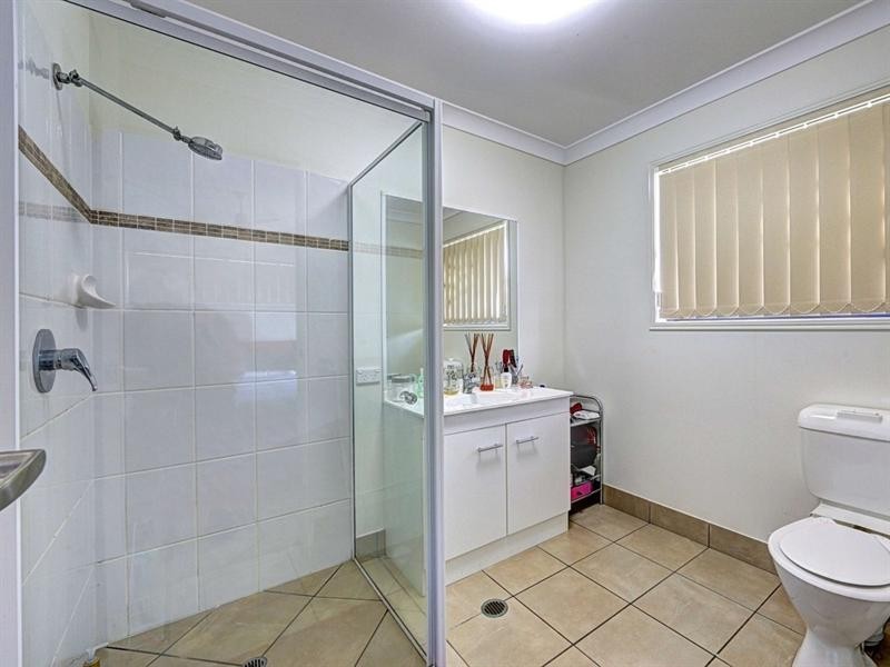 19 Blake Court, Thabeban QLD 4670