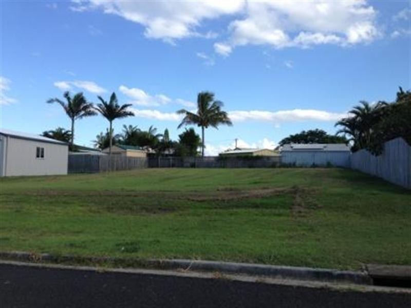 40 Bluewater Drive, Elliott Heads QLD 4670