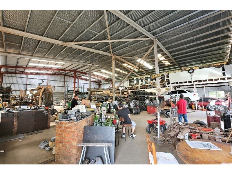 14 Childers Road, Kensington QLD 4670