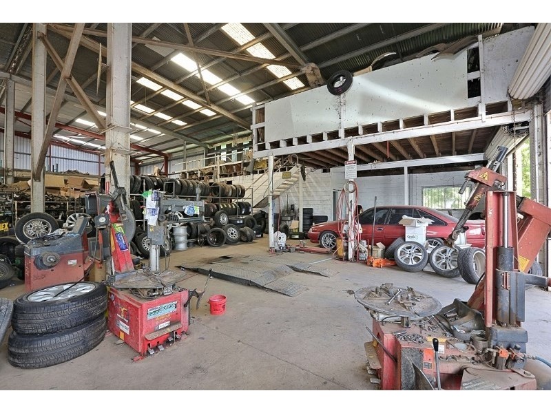 14 Childers Road, Kensington QLD 4670