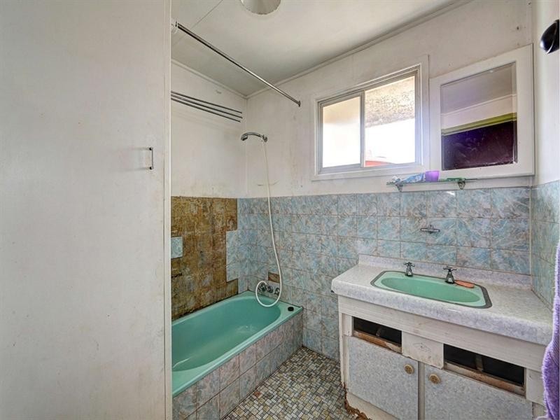 140 Targo Street, Walkervale QLD 4670