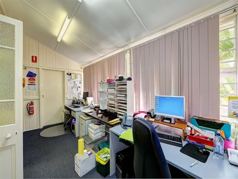 4 Adams Street, Bundaberg West QLD 4670