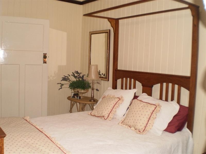 208 St Johns Road, Woongarra QLD 4670