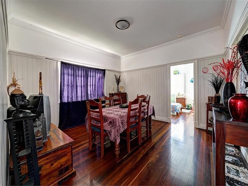 17 Duffy Street, Burnett Heads QLD 4670