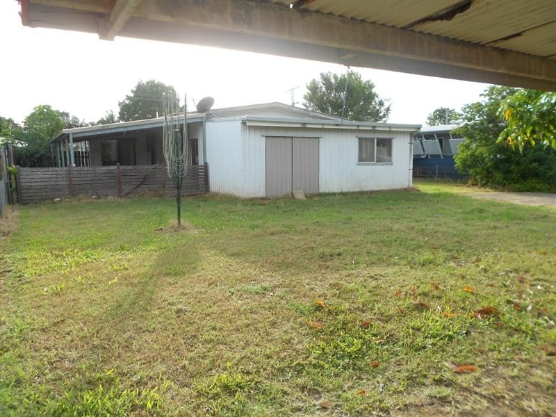 24 Ann Street, Bundaberg East QLD 4670