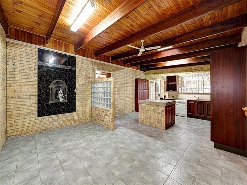 19 Mark Road, Branyan QLD 4670