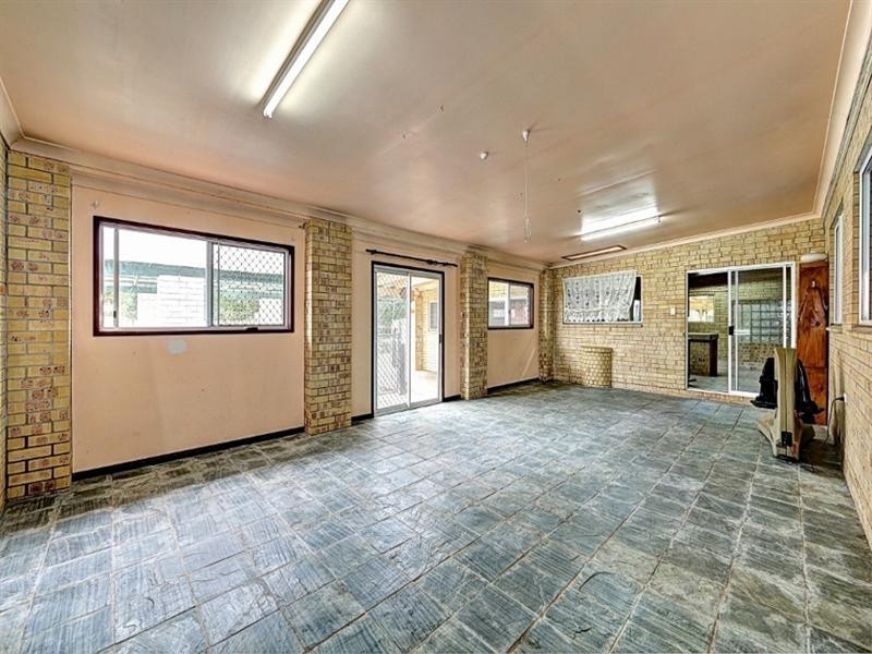 19 Mark Road, Branyan QLD 4670