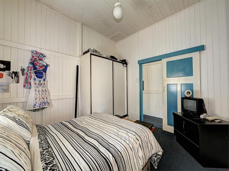 15 Curtis Street, Bundaberg South QLD 4670