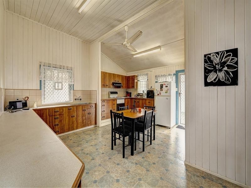 15 Curtis Street, Bundaberg South QLD 4670