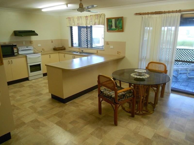 112 FAIRYMEAD Road, Bundaberg North QLD 4670