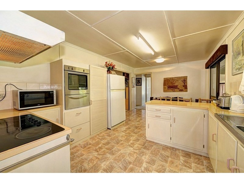 5 Moran Street, Svensson Heights QLD 4670