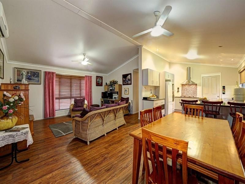 118 Pine Creek Road, Pine Creek QLD 4670