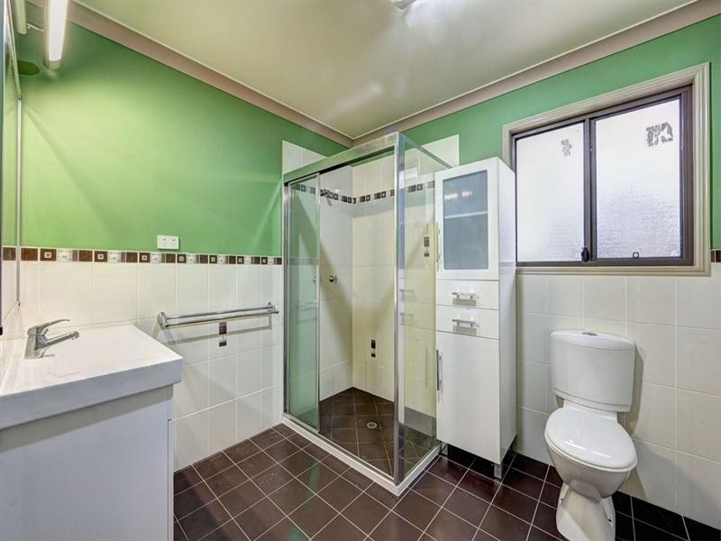 118 Pine Creek Road, Pine Creek QLD 4670