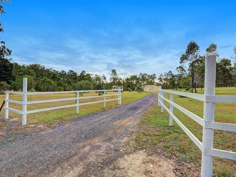 118 Pine Creek Road, Pine Creek QLD 4670