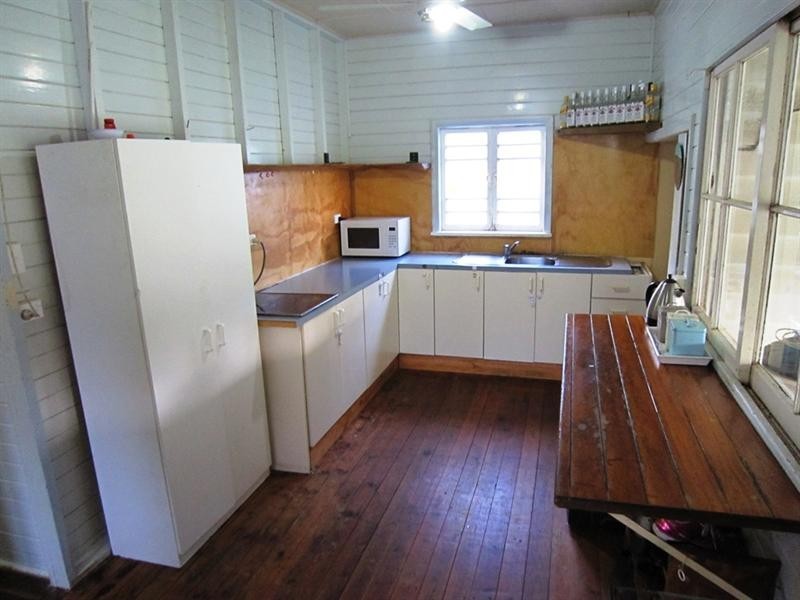 104 Barrs Road, South Kolan QLD 4670