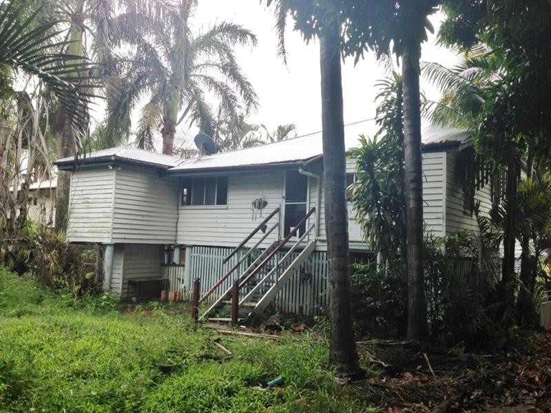 12 Donald Street, Bundaberg North QLD 4670