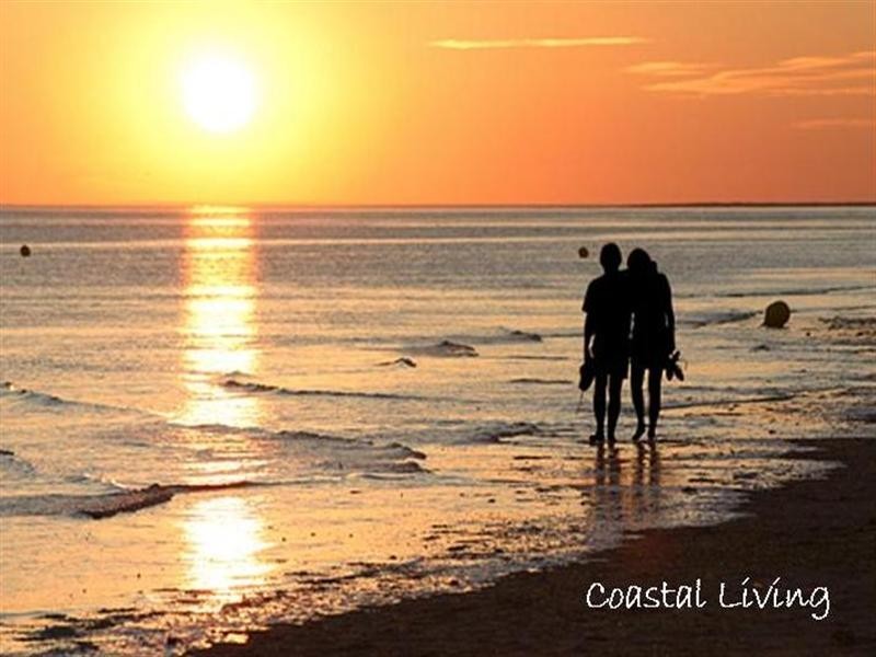 2 Sandstone Street, Burnett Heads QLD 4670