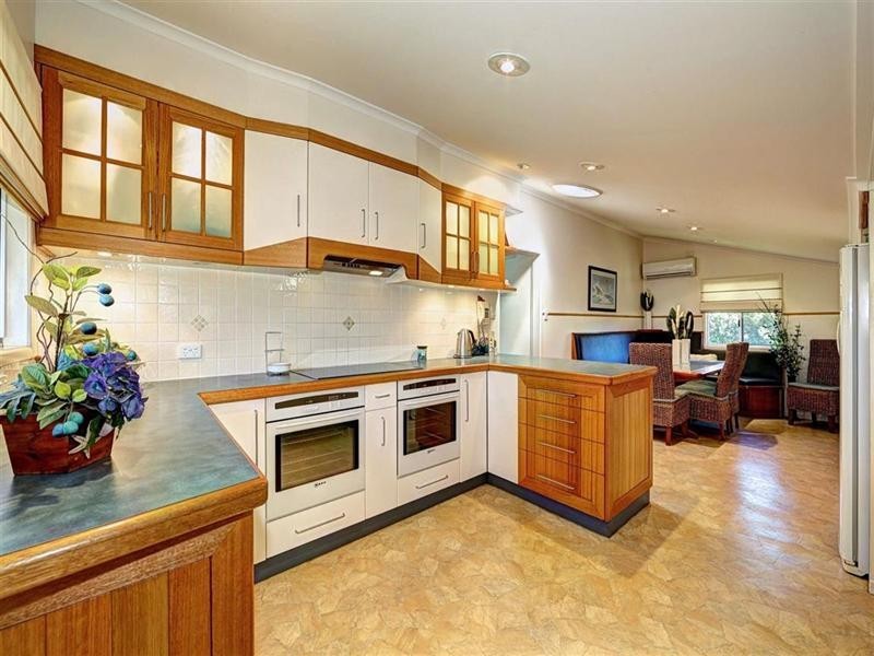 417 Windermere Road, Qunaba QLD 4670