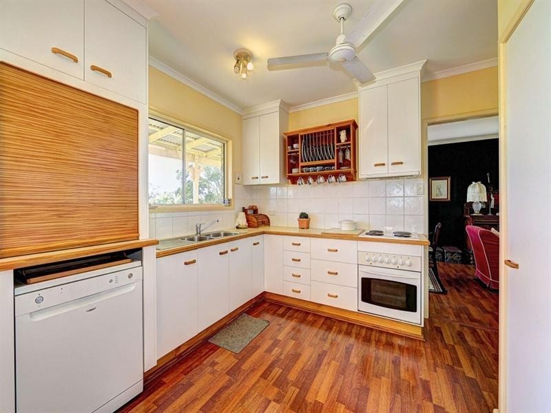 4 Wessels Road, Bargara QLD 4670