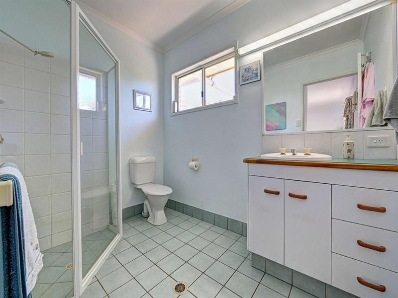 4 Wessels Road, Bargara QLD 4670