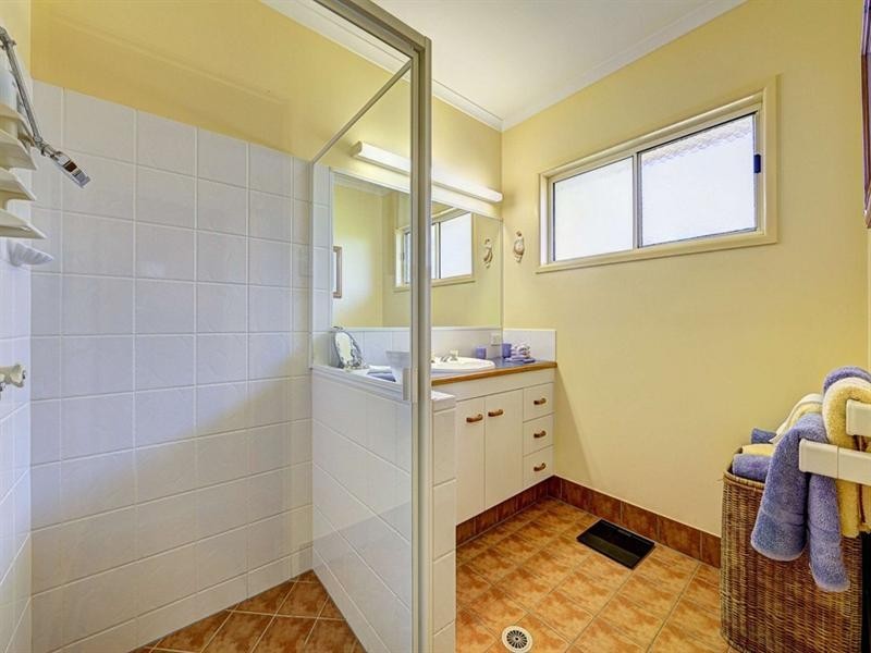 4 Wessels Road, Bargara QLD 4670