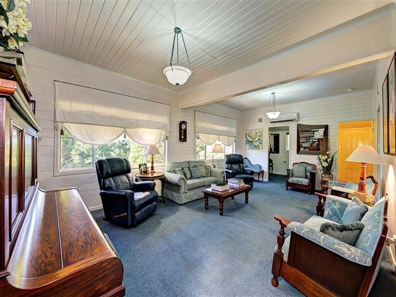 417 Windermere Road, Qunaba QLD 4670