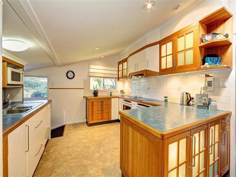 417 Windermere Road, Qunaba QLD 4670