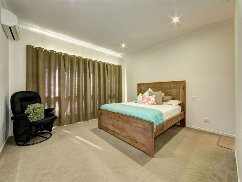 2 Louise Court, Branyan QLD 4670