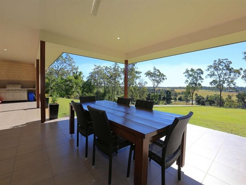 2 Louise Court, Branyan QLD 4670