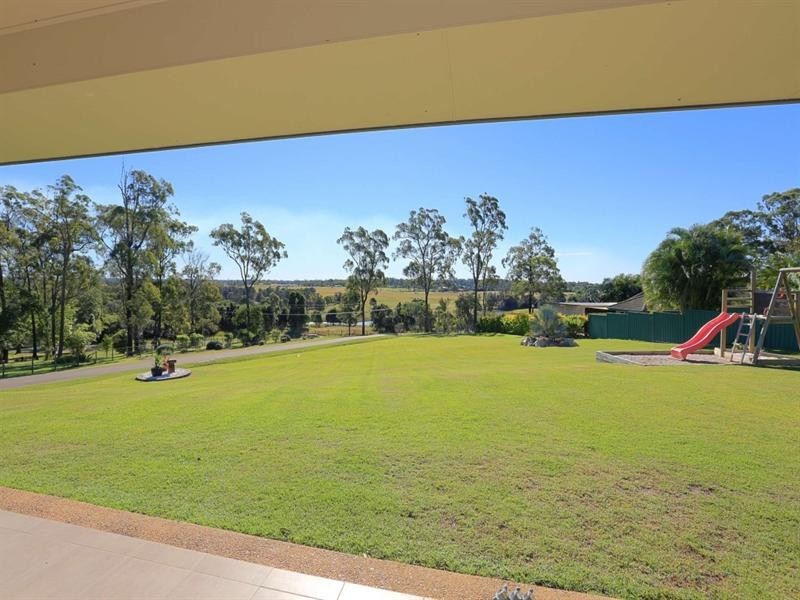 2 Louise Court, Branyan QLD 4670