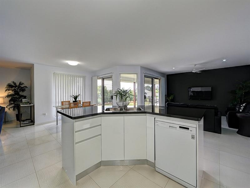 48 Mermaid Drive, Innes Park QLD 4670
